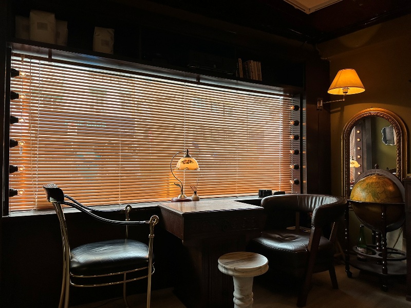 aroundtheblock0104 中正-隅咖啡 老派理髮廳變身溫馨懷舊咖啡館