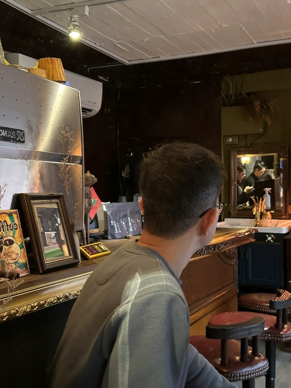 aroundtheblock0116 中正-隅咖啡 老派理髮廳變身溫馨懷舊咖啡館