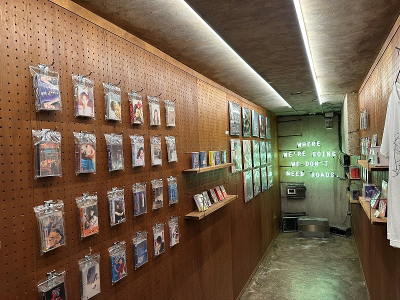 sidoli16 大同-小島裏Sidoli Radio音樂咖啡的質感店 用聲音說故事