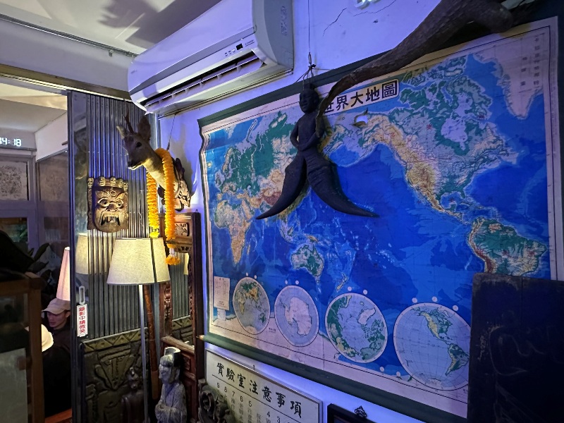 decryptionroom11 花蓮-島東譯電所 怪奇特色酒吧