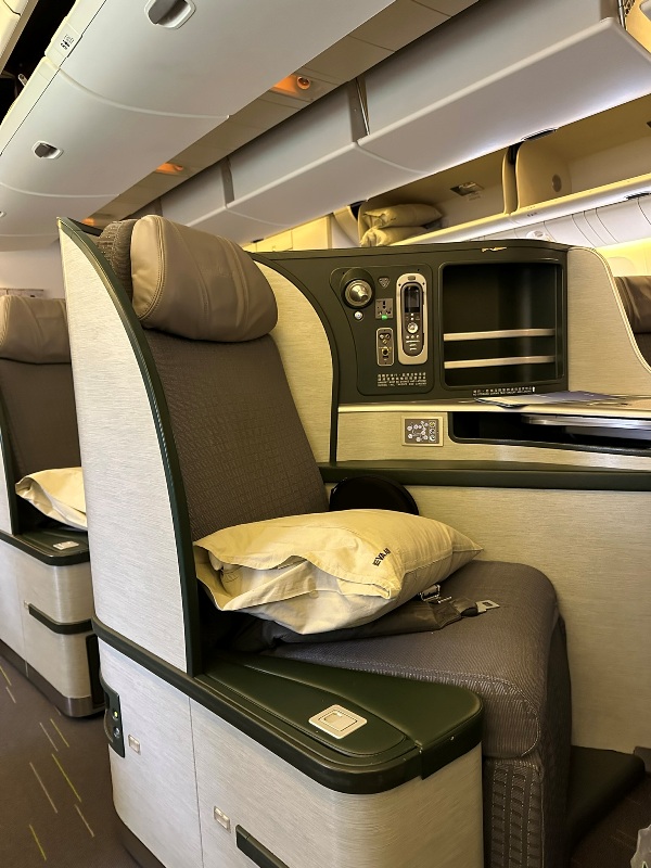 flyhanoi09 202504台北河內 走...下龍灣