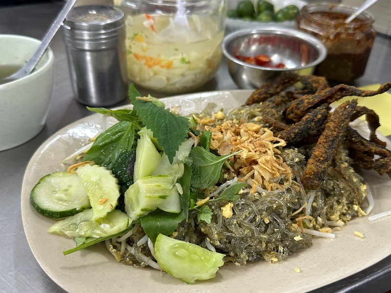 mienluon6 Hanoi-米其林必比登推薦Mien Luon Dong Thịnh河內特色炸鰻魚冬粉