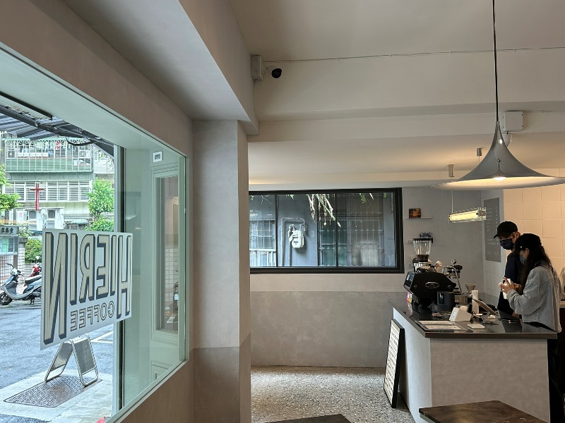 heirin06 松山-Hierin Coffee 莫蘭迪綠超美的外觀 簡約的內在 小巨蛋站實惠美味