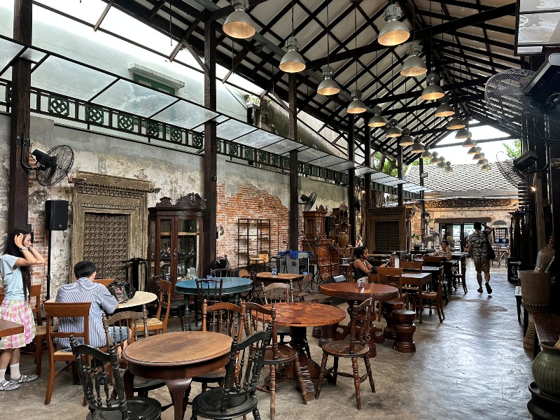 hongsieng06 Bangkok-Hong Sieng Kong昭披耶河畔老宅咖啡 滿是華人在泰的印記