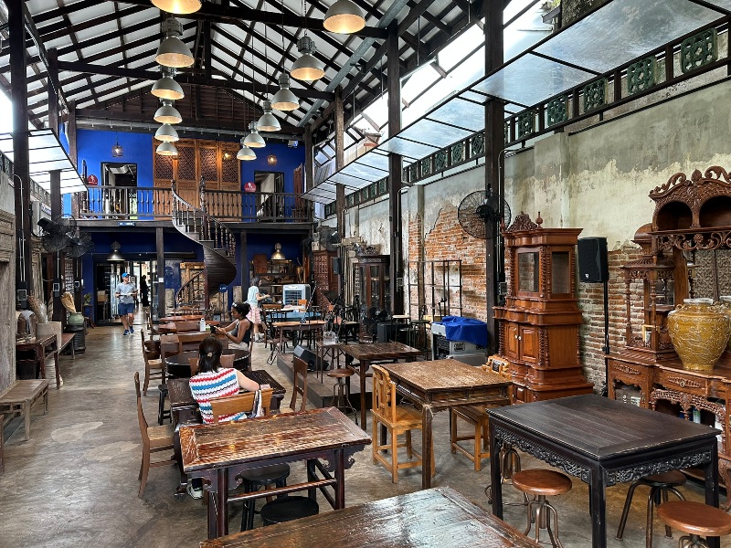 hongsieng07 Bangkok-Hong Sieng Kong昭披耶河畔老宅咖啡 滿是華人在泰的印記