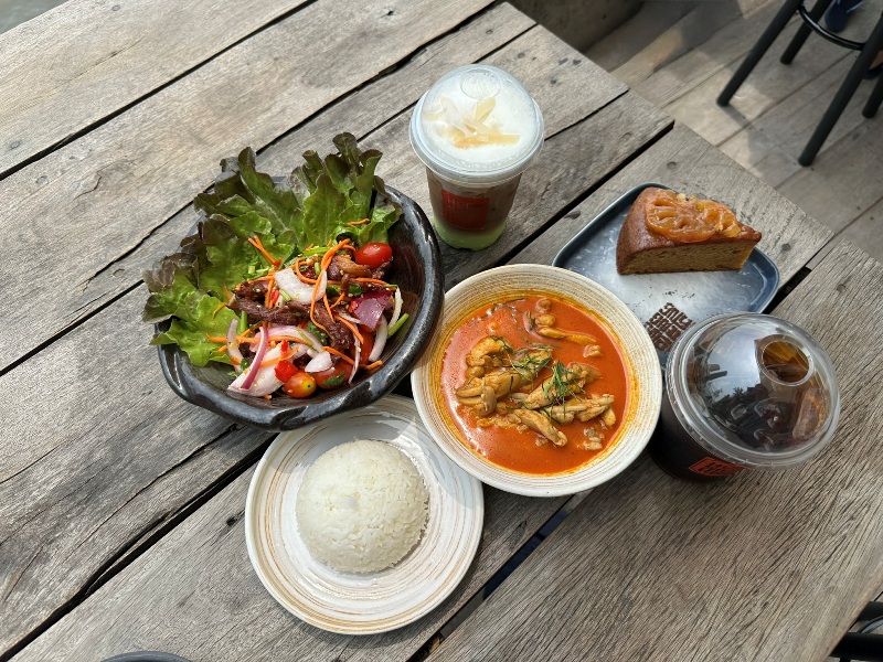 hongsieng18 Bangkok-Hong Sieng Kong昭披耶河畔老宅咖啡 滿是華人在泰的印記