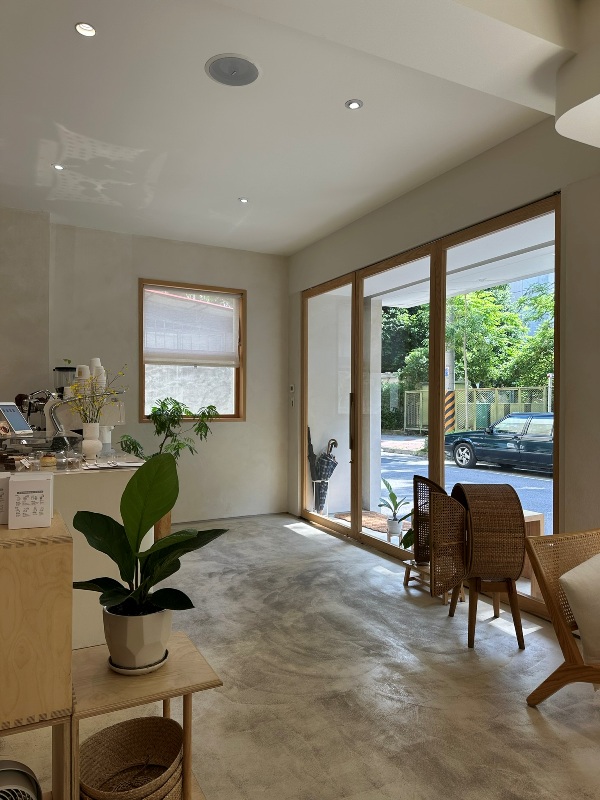 aroscoffee07 內湖-Aros Coffee一縷光 超美光影簡約韓風