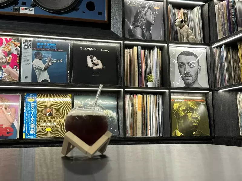 heverhaus16 北屯-Reverhaus by Lab.003/Vinyl Cafe 潮店角落咖啡香