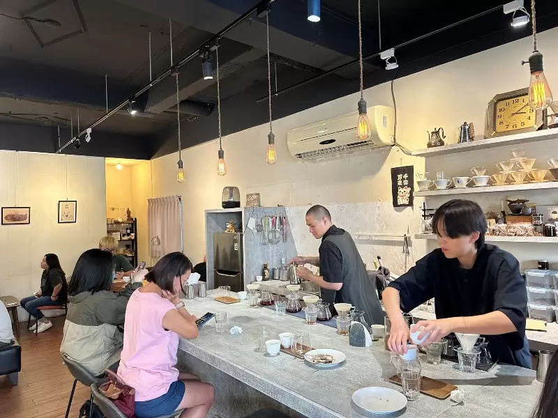 fifties2 鹽埕-五零年代咖啡 簡單樸實只有手沖