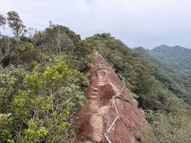 huangdidien32 石碇-皇帝殿 北部三大岩場 20年後再訪