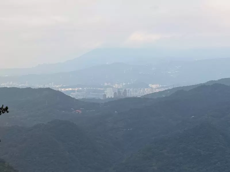 huangdidien36 石碇-皇帝殿 北部三大岩場 20年後再訪