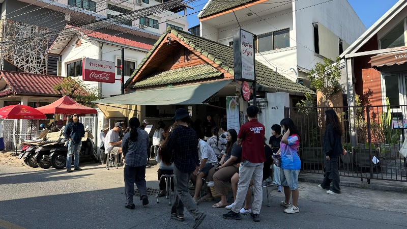 Khao-Soi-Mae-Saiii02 Chiang Mai-必比登Khao Soi Mae Sai咖哩雞腿香辣夠味