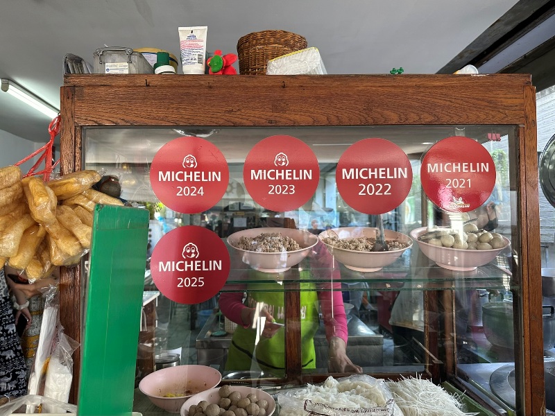 Khao-Soi-Mae-Saiii04 Chiang Mai-必比登Khao Soi Mae Sai咖哩雞腿香辣夠味