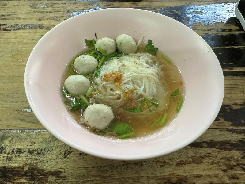 Khao-Soi-Mae-Saiii08-e1736342663919 Chiang Mai-必比登Khao Soi Mae Sai咖哩雞腿香辣夠味