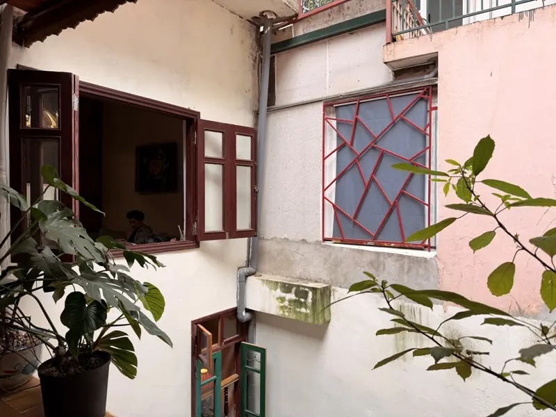 bighug18 Hanoi-河內老街的午後擁抱Neighbors Big Hug