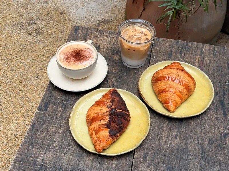 maykitchen21121 Hanoi-大紅門 清晨天井的清靜May Kitchenware & Café河內網紅店