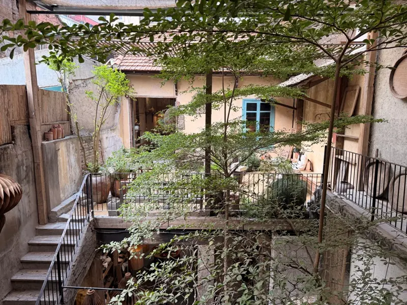 maykitchen21125 Hanoi-大紅門 清晨天井的清靜May Kitchenware & Café河內網紅店