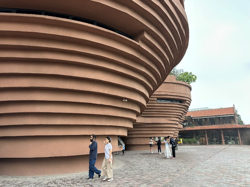 battrang17 Hanoi-Bat Trang陶瓷村&陶瓷博物館 根本北越版鶯歌