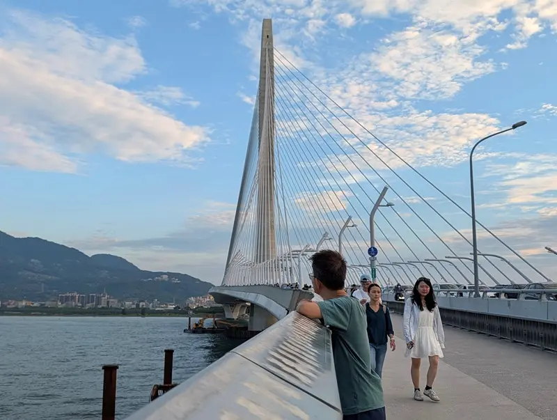 danchiang05 淡水-淡水河口迎落日 淡江大橋 優雅的設計高超的工藝