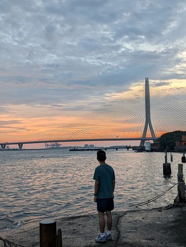 淡水-淡水河口迎落日 淡江大橋 優雅的設計高超的工藝