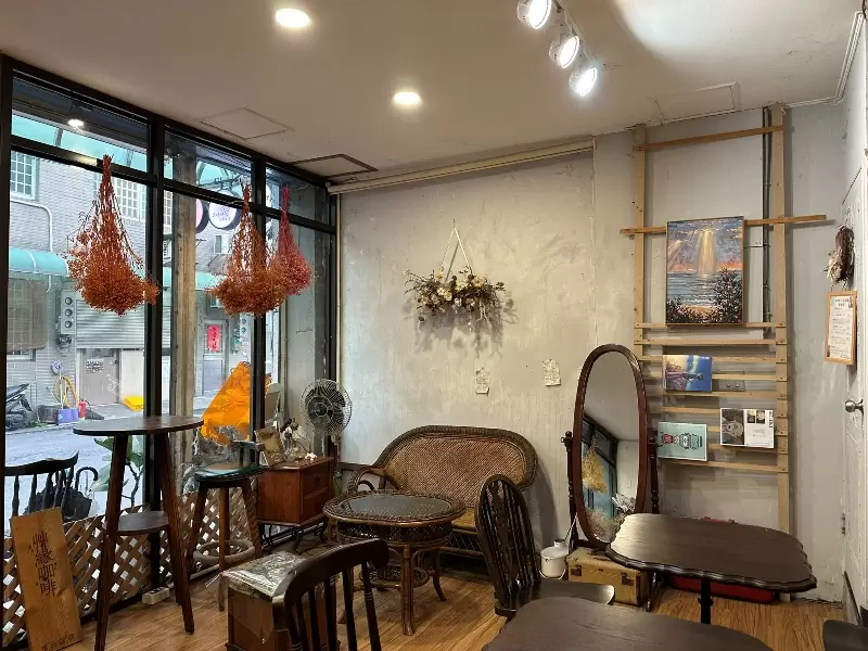 grasscafe03 中壢-艸緣⟢女巫焙煎所 室內外兩種風情