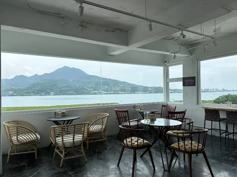 sunhouse12414 淡水-Sun House 124° 即將成絕響 景觀超美的賞屋中心 請你喝一杯咖啡