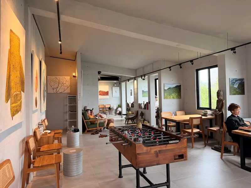 tsaimingliang08 新店-蔡明亮 大導演的藝文空間 有吃有喝有的看