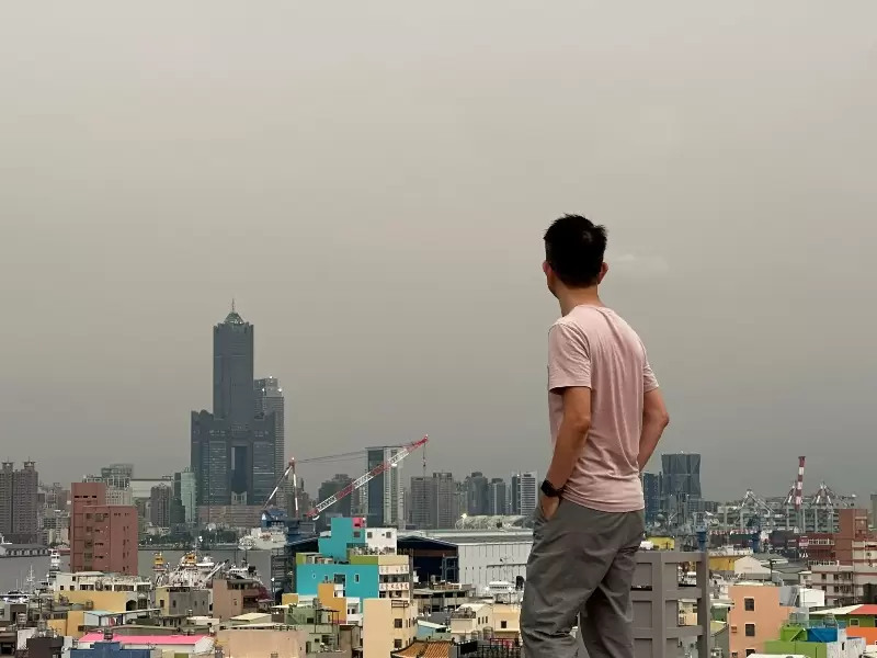 旗津-旗後砲台旗津燈塔 高雄天際線海岸線與絕美落日