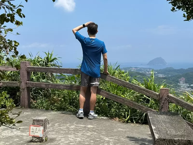 基隆仁愛-紅淡山 輕鬆愜意賞山海城的基隆