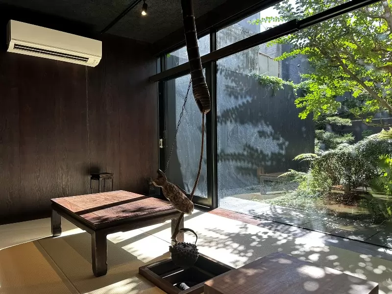 ura21911 大同-大稻埕鬧中取秘境 躲在服飾店後的侘寂庭院裏Ura.219