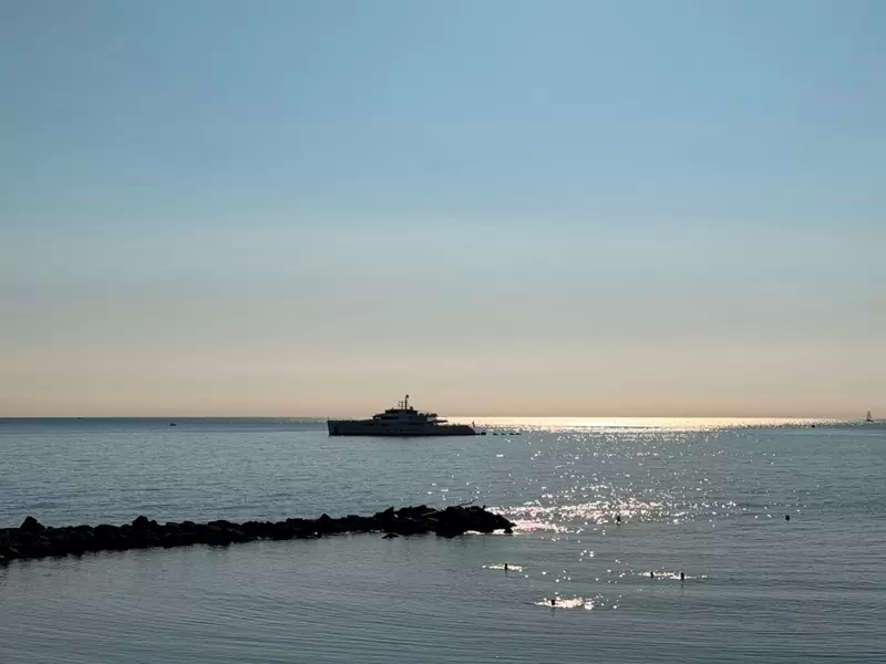 Antibes01 Antibes-陽光下的白色巨人 守著靜謐地中海