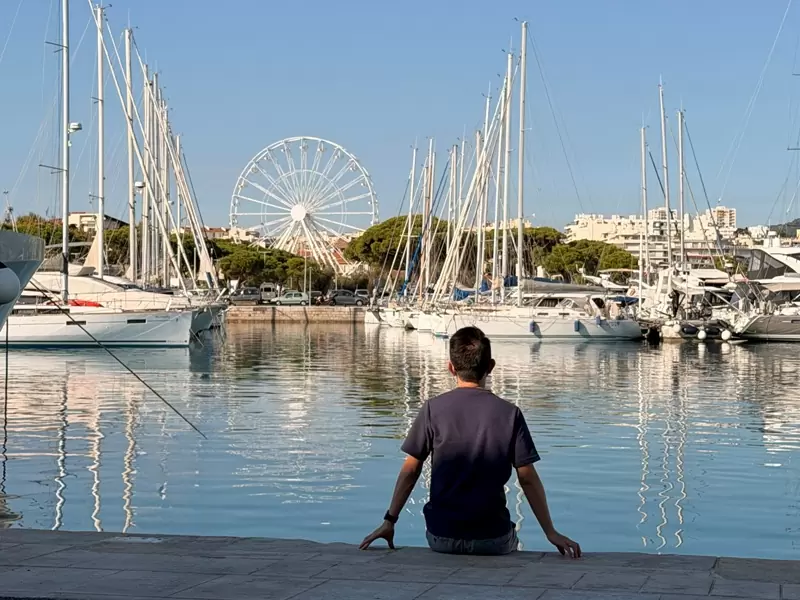 Antibes06 Antibes-陽光下的白色巨人 守著靜謐地中海