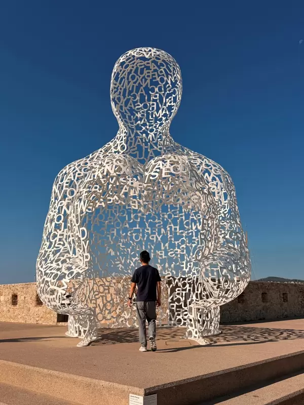 Antibes10 Antibes-陽光下的白色巨人 守著靜謐地中海