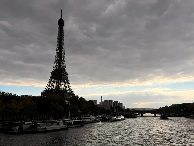 paristower14 Paris-艾菲爾鐵塔 巴黎最堅定的存在