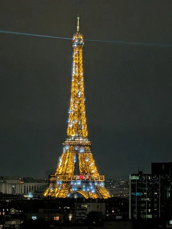 paristower24 Paris-艾菲爾鐵塔 巴黎最堅定的存在