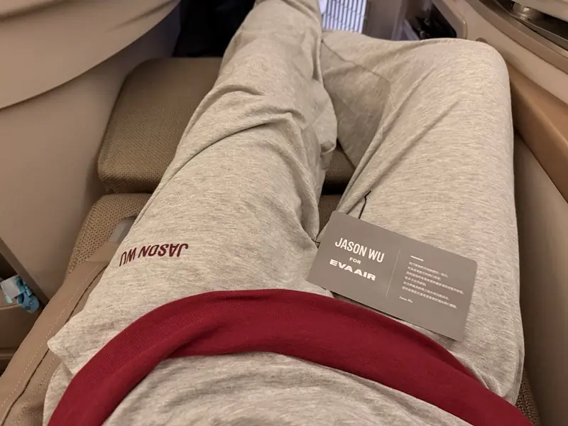 TPECDG07 202510台北-巴黎BR088/087波音777皇璽桂冠艙體驗