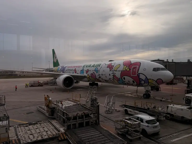 TPECDG25 202510台北-巴黎BR088/087波音777皇璽桂冠艙體驗