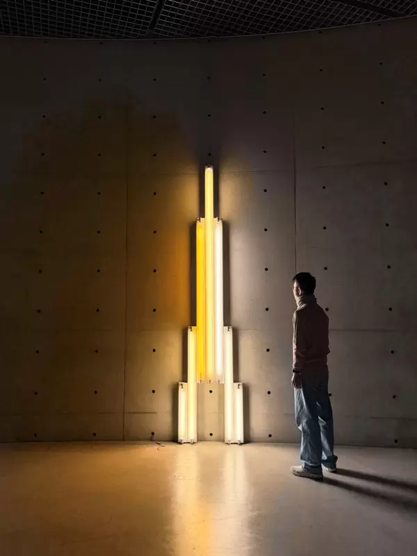 pinault07115 Paris-皮諾私人美術館Bourse de Commerce–Pinault Collection 建築與展品互相襯托