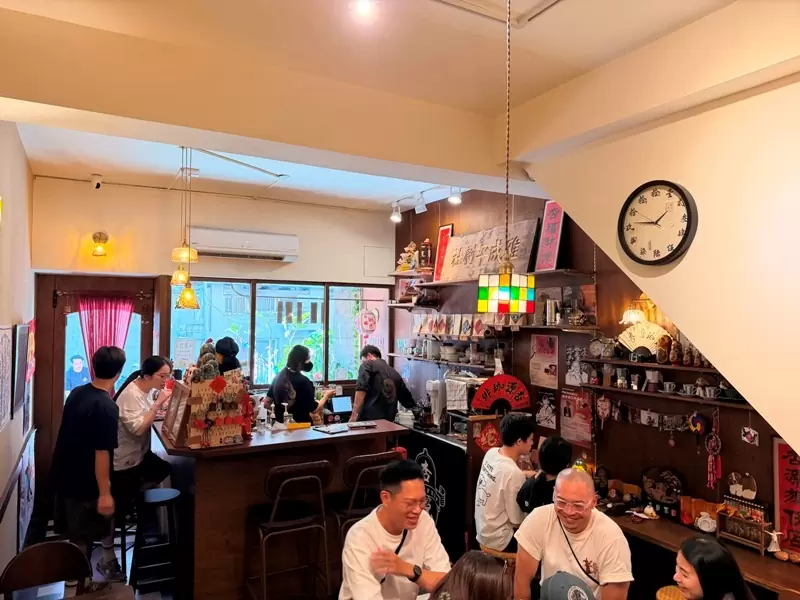 singyuan05 台南中西區-越時空的咖啡香 蔘藥行咖啡館 傳統與現代的杏源