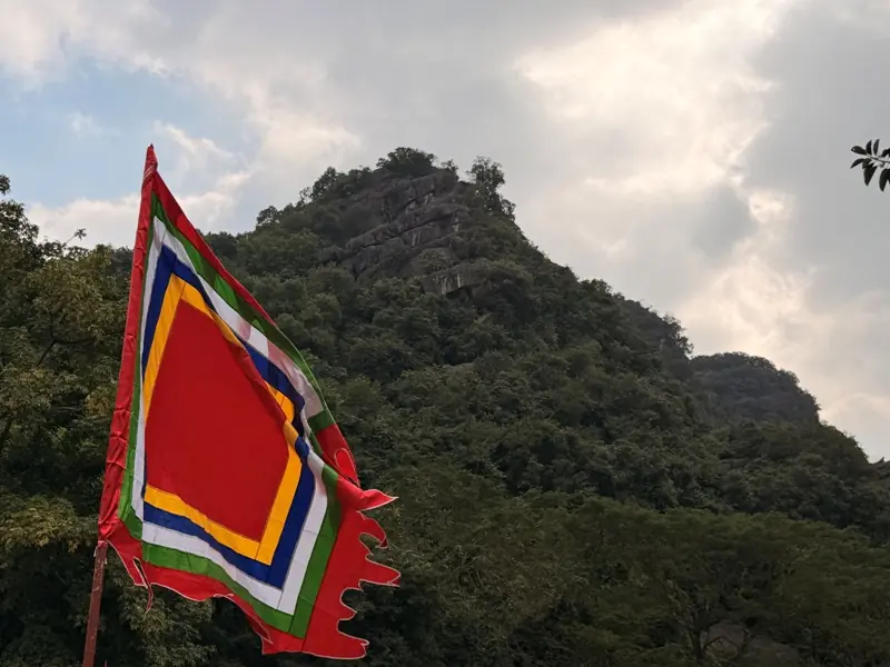 ninhbinh27 Ninh Binh-世界遺產在寧平 長安/華閭/碧洞與臥龍山