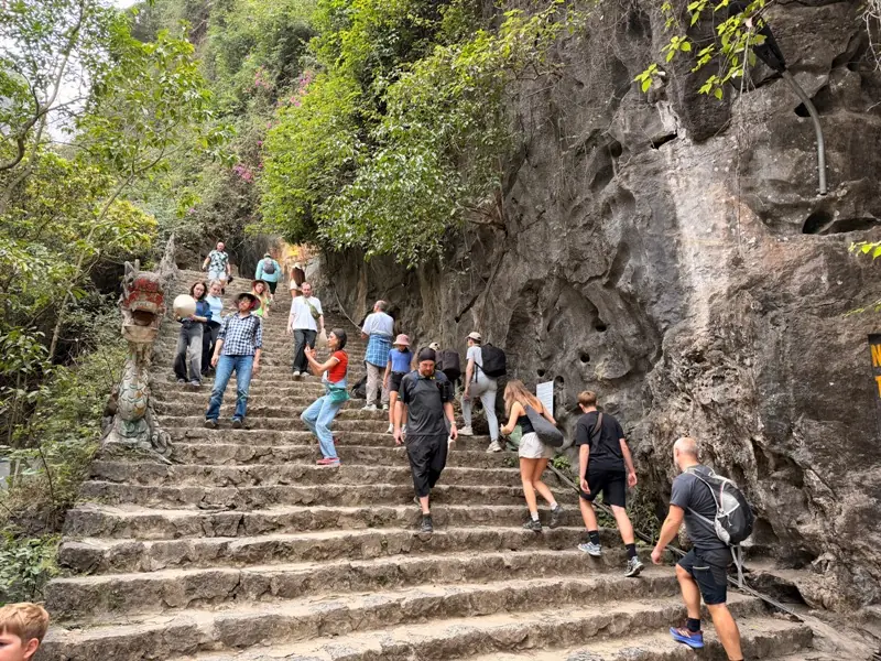 ninhbinh43 Ninh Binh-世界遺產在寧平 長安/華閭/碧洞與臥龍山