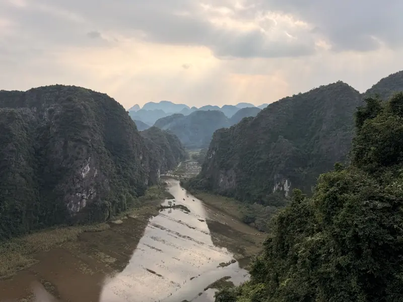 ninhbinh47 Ninh Binh-世界遺產在寧平 長安/華閭/碧洞與臥龍山