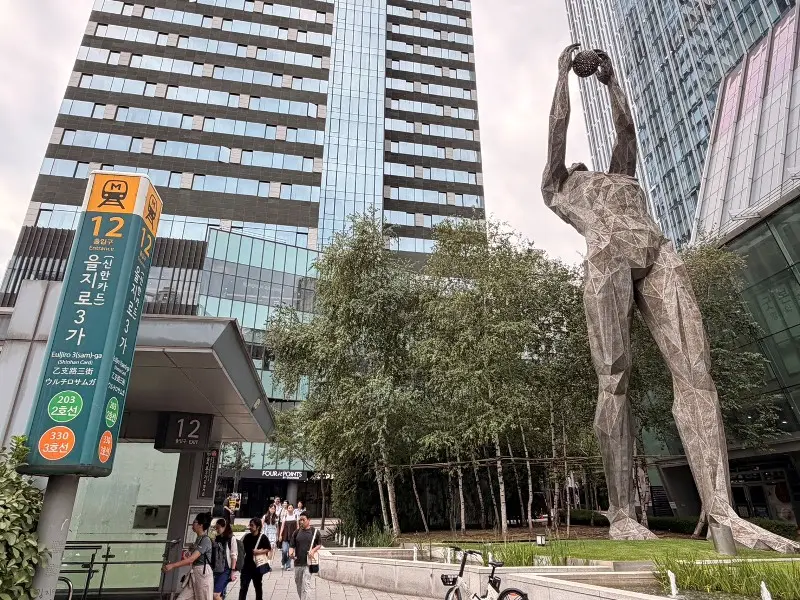 4Pmingdong0103 Myeongdong-Four Points by Sheraton簡單商務 + 熟成到 香酥Q彈五花豬