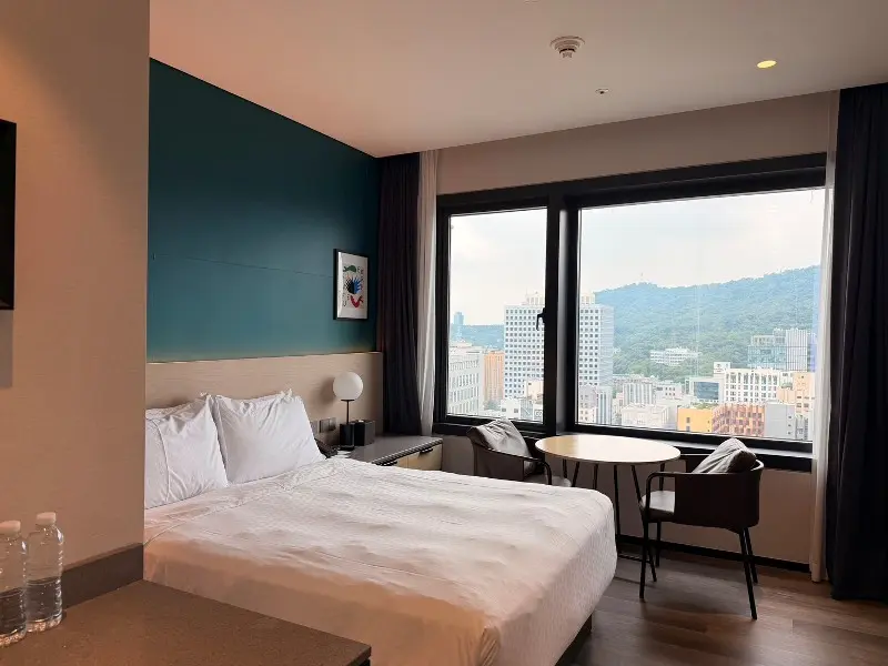 4Pmingdong0109 Myeongdong-Four Points by Sheraton簡單商務 + 熟成到 香酥Q彈五花豬