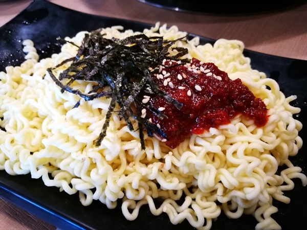 Omaya15 頭份-OMAYA春川炒雞 韓式醬料怎麼搭都好吃 果真大人氣