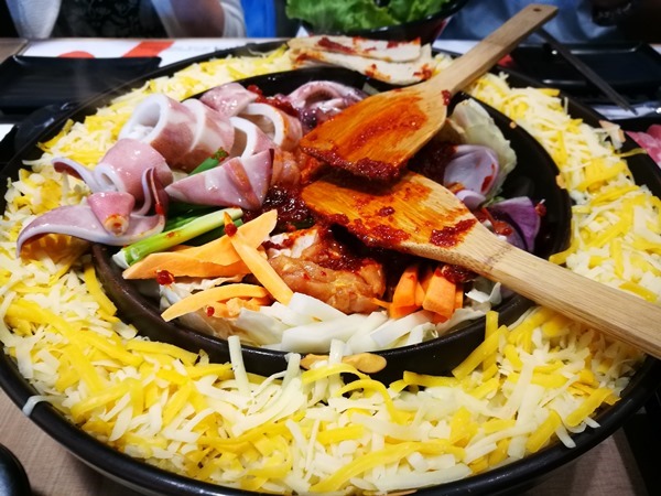 Omaya16 頭份-OMAYA春川炒雞 韓式醬料怎麼搭都好吃 果真大人氣