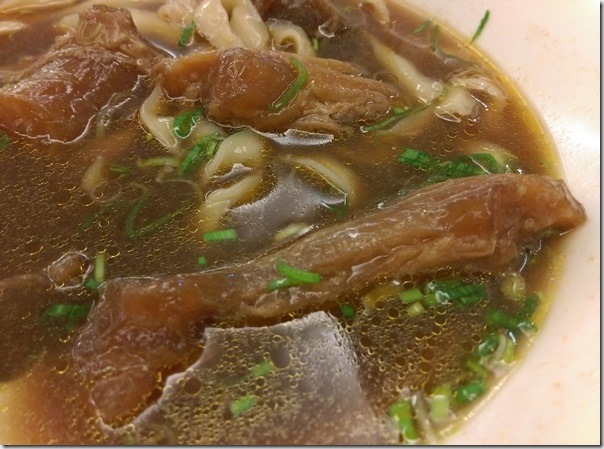 beefnoodles09_thumb1 新竹-貳壹村牛肉麵 孫鵬加持眷村風味牛肉麵