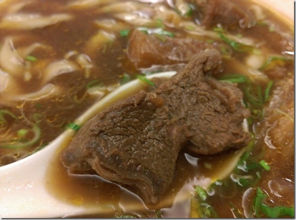 beefnoodles10_thumb1 新竹-貳壹村牛肉麵 孫鵬加持眷村風味牛肉麵