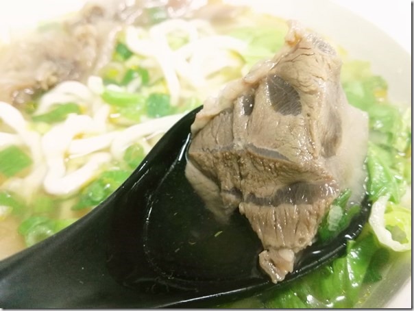 beefnoodles11_thumb-2 左營-三牛牛肉麵 紅燒清燉兩相宜