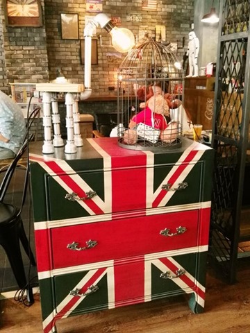 cafe27 苓雅-麓琦咖啡道館 科技工業風當道 愛因斯坦也坐鎮